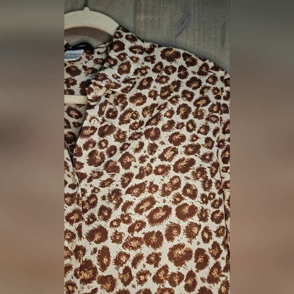 LA REDOUTE R edition leopard print button up blouse. Size 8 - Picture 6 of 7